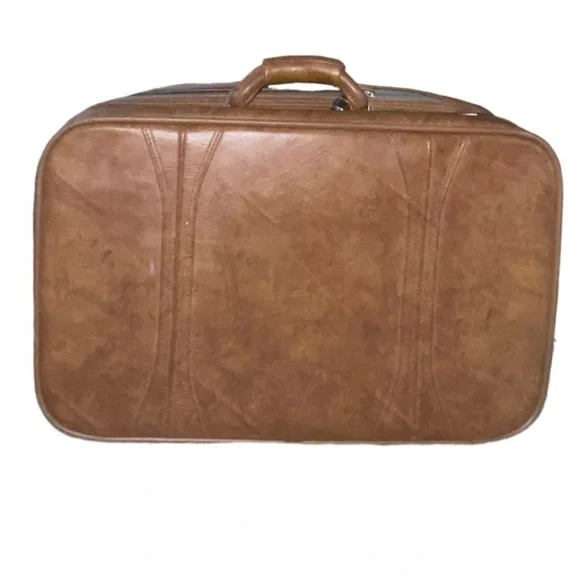 Vintage 1978 American Tourister Inc. 100% Leather Brown Suitcase (Carry-On) - Picture 5 of 17